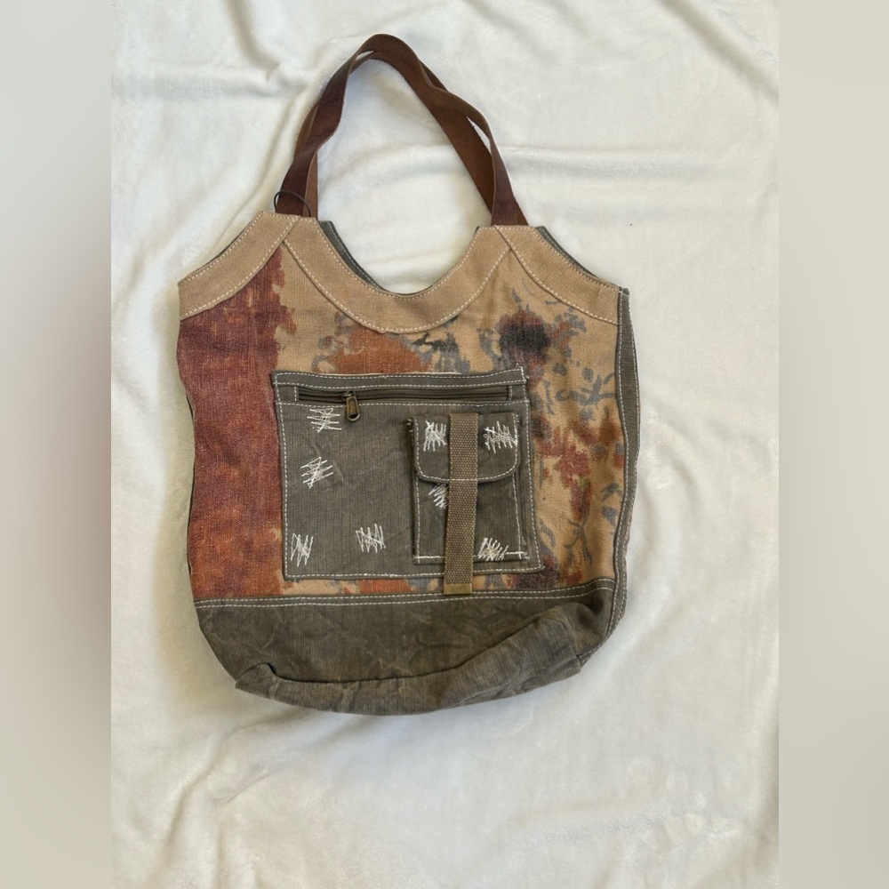 Uchi Tote NWT